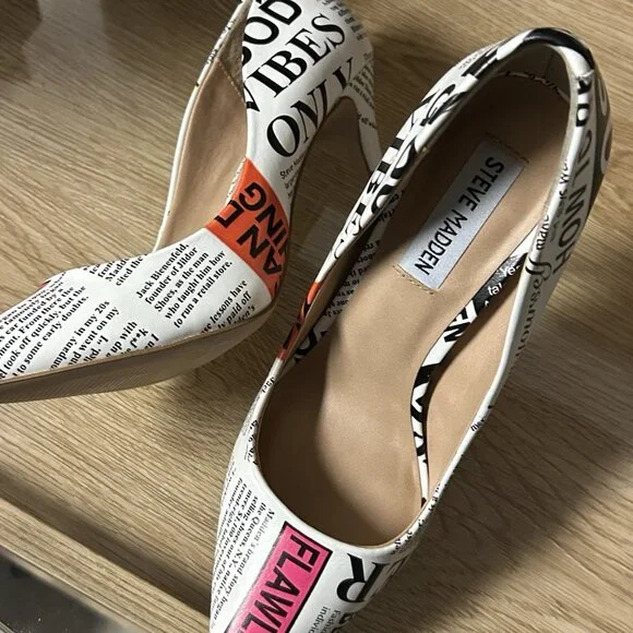 Steve Madden Vala Pumps Heels Newspaper Print Statement Glam Edgy Chic - Picture 8 of 8